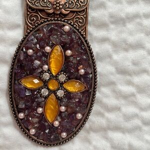 Vintage woman belt with natural stones.